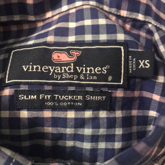 Men’s XS Vineyard Vines shirt - Picture 3 of 3